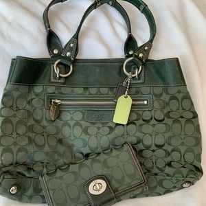 Coach Penelope Hobo F15534 and matching Wallet